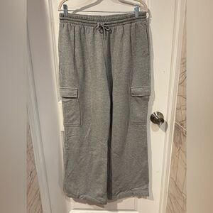 Old Navy Gray Cargo Sweatpants with Drawstring